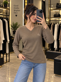 بلوز یقه هفت گلدوزیCK